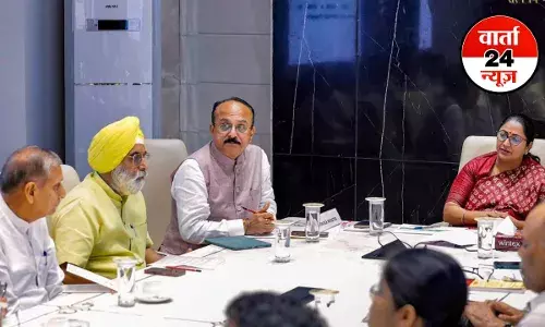 Delhi: स्ट्रीट फूड हाइजीन को लेकर MCD का बड़ा एक्शन, 1000 आउटलेट किए सील, 78 लाख रुपये भी वसूले Delhi: स्ट्रीट फूड हाइजीन को लेकर MCD का बड़ा एक्शन, 1000 आउटलेट किए सील, 78 लाख रुपये भी वसूले