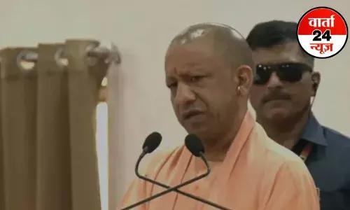 डंडा मारकर भगाओ लातों के भूत हैं, बातों से नहीं मानेंगे..., कांवड़ियों को आतंकवादी कहने पर भड़के योगी! दे डाला बड़ा बयान डंडा मारकर भगाओ लातों के भूत हैं, बातों से नहीं मानेंगे..., कांवड़ियों को आतंकवादी कहने पर भड़के योगी! दे डाला बड़ा बयान