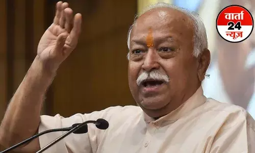 Mohan Bhagwat: देश की प्रगति के लिए महिलाओं को पुरानी और पिछड़ी सोच वाली परंपराओं से मुक्त करें...बोले आरएसएस प्रमुख मोहन भागवत Mohan Bhagwat: देश की प्रगति के लिए महिलाओं को पुरानी और पिछड़ी सोच वाली परंपराओं से मुक्त करें...बोले आरएसएस प्रमुख मोहन भागवत