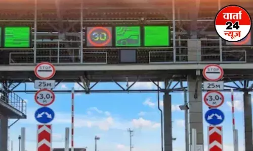 15 अगस्त से मिलेगी एनुअल FASTag की सुविधा, जानें कितने लगा पाएंगे चक्कर और पास के फायदे 15 अगस्त से मिलेगी एनुअल FASTag की सुविधा, जानें कितने लगा पाएंगे चक्कर और पास के फायदे