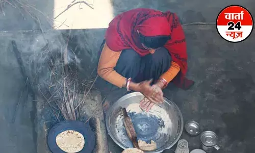 गैर मर्द से फोन पर बात करने से मना करने पर महिला ने उठा लिया इतना बड़ा कदम! जानें कैसे बची 10 लोगों की जान