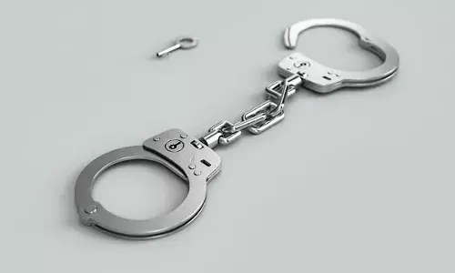 जमानत पर रिहा आरोपी ने फिर की नाबालिग से छेड़छाड़, पुलिस ने किया गिरफ्तार