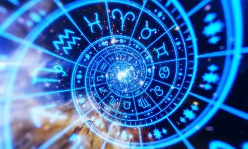 आज का राशिफल: मेष राशि से मीन तक, जानें आपके सितारे क्या कहते हैं
