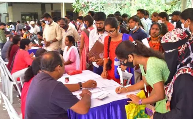 Rojgar Mela: यूपी के 11 जिलों में आज लगेगा रोजगार मेला, महिलाएं ये मौका न चूकें... Rojgar Mela: यूपी के 11 जिलों में आज लगेगा रोजगार मेला, महिलाएं ये मौका न चूकें...