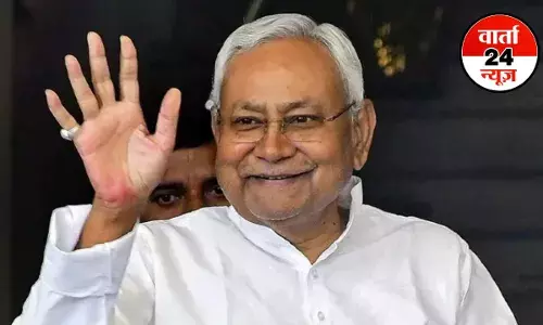 लोकतंत्र में पत्रकारों की महत्वपूर्ण भूमिका है...नीतीश सरकार का पत्रकारों को बड़ा तोहफा! पेंशन की राशि 6 हजार की जगह किया इतना लोकतंत्र में पत्रकारों की महत्वपूर्ण भूमिका है...नीतीश सरकार का पत्रकारों को बड़ा तोहफा! पेंशन की राशि 6 हजार की जगह किया इतना