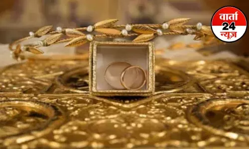 Gold Price: सोना-चांदी के दामों में तीसरे दिन भी गिरावट जारी, जानें आपके शहर में क्या है ताजा भाव Gold Price: सोना-चांदी के दामों में तीसरे दिन भी गिरावट जारी, जानें आपके शहर में क्या है ताजा भाव