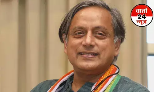 मौनव्रत... मौनव्रत...संसद पहुंचते ही शशि थरूर आखिर ये क्यों बोले, लोकसभा की कार्यवाही 2बजे तक स्थगित! मौनव्रत... मौनव्रत...संसद पहुंचते ही शशि थरूर आखिर ये क्यों बोले, लोकसभा की कार्यवाही 2बजे तक स्थगित!