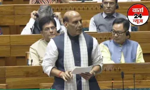 हमने किसी दबाव में ऑपरेशन नहीं रोका..., विपक्ष को रक्षा मंत्री का ऑपरेशन सिंदूर पर दो टूक जबाव, गोगोई का पलटवार हमने किसी दबाव में ऑपरेशन नहीं रोका..., विपक्ष को रक्षा मंत्री का ऑपरेशन सिंदूर पर दो टूक जबाव, गोगोई का पलटवार