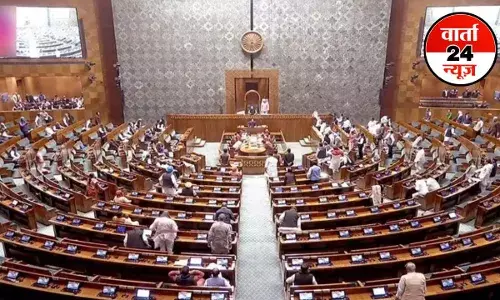 Monsoon Session: राज्यसभा में कल 12 बजे सरकार का पक्ष रखेंगे अमित शाह, जानें प्रियंका और राहुल कल कितने बजे करेंगे संबोधित Monsoon Session: राज्यसभा में कल 12 बजे सरकार का पक्ष रखेंगे अमित शाह, जानें प्रियंका और राहुल कल कितने बजे करेंगे संबोधित