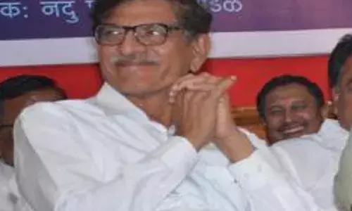 पूर्व मंत्री सुरेश वरपुडकर बीजेपी में हुए शामिल, कांग्रेस को लगा झटका