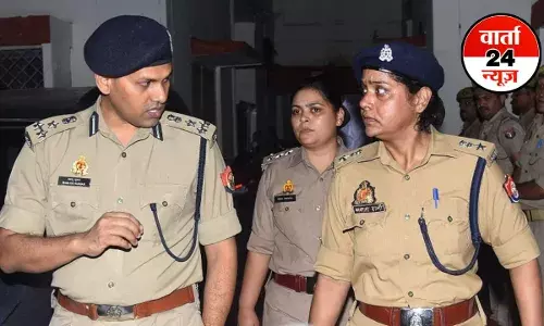 UP: पूर्व विधायक ने अपनी बेटी की सुसाइड के बाद ASP दामाद पर लगाया महिला से अवैध संबंध का आरोप, जानें पत्नी को क्यों करता था प्रताड़ित UP: पूर्व विधायक ने अपनी बेटी की सुसाइड के बाद ASP दामाद पर लगाया महिला से अवैध संबंध का आरोप, जानें पत्नी को क्यों करता था प्रताड़ित