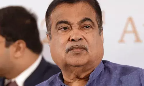 केंद्रीय मंत्री नितिन गडकरी के घर को बम से उड़ाने की धमकी झूठी थी, एक युवक गिरफ्तार, जानें पूरा मामला केंद्रीय मंत्री नितिन गडकरी के घर को बम से उड़ाने की धमकी झूठी थी, एक युवक गिरफ्तार, जानें पूरा मामला