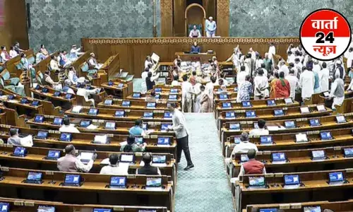 Monsoon Session: लोकसभा और राज्यसभा में जोरदार हंगामा! लोकसभा की कार्यवाही दोपहर 2 बजे तक स्थगित, खरगे ने कहा-विरोध करना हमारा अधिकार