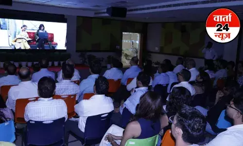 NCRTC: देश के कई हिस्सों से आए युवा फिल्म निर्माताओं ने भारत के प्रथम नमो भारत को अपनी फिल्मों में रचनात्मकता से उतारा NCRTC: देश के कई हिस्सों से आए युवा फिल्म निर्माताओं ने भारत के प्रथम नमो भारत को अपनी फिल्मों में रचनात्मकता से उतारा