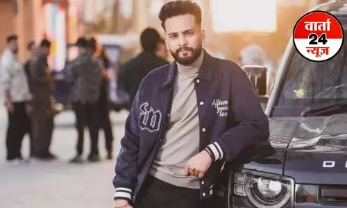 फेमस यूट्यूबर एल्विश यादव सुप्रीम कोर्ट से बड़ी राहत! रेव पार्टी में सांप का जहर सप्लाई करने के मामले में हैं आरोपी फेमस यूट्यूबर एल्विश यादव सुप्रीम कोर्ट से बड़ी राहत! रेव पार्टी में सांप का जहर सप्लाई करने के मामले में हैं आरोपी