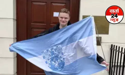 20 साल के इस लड़के ने बनाया अपना अलग देश! खुद बना राष्ट्रपति, जानिए 400 लोगों की आबादी वाले इस देश के बारे में 20 साल के इस लड़के ने बनाया अपना अलग देश! खुद बना राष्ट्रपति, जानिए 400 लोगों की आबादी वाले इस देश के बारे में