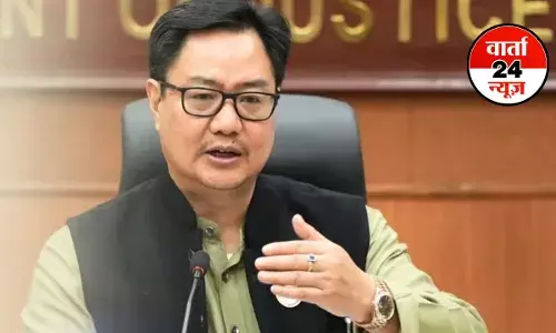 केंद्रीय मंत्री किरेन रिजिजू ने कहा-अब बिल पास कराएगी सरकार, विपक्ष ने संसद का समय किया बर्बाद... केंद्रीय मंत्री किरेन रिजिजू ने कहा-अब बिल पास कराएगी सरकार, विपक्ष ने संसद का समय किया बर्बाद...