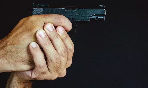 पंजाब के गांव में फायरिंग, 18 वर्षीय छात्र की मौत, 4 घायल पंजाब के गांव में फायरिंग, 18 वर्षीय छात्र की मौत, 4 घायल