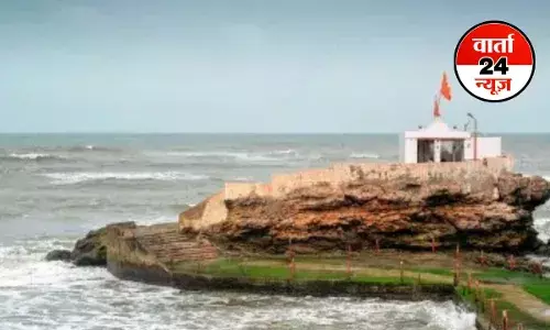 Dwarka: द्वारका के इस मंदिर में चावल दान करने से कई जन्मों तक नहीं होते गरीब, जानें कैसे पड़ा मंदिर का अनोखा नाम Dwarka: द्वारका के इस मंदिर में चावल दान करने से कई जन्मों तक नहीं होते गरीब, जानें कैसे पड़ा मंदिर का अनोखा नाम