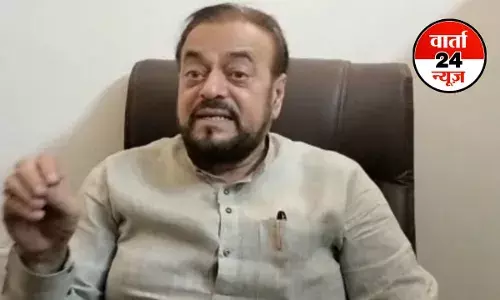 सपा विधायक अबू आजमी ने सीएम देवेंद्र फडणवीस से कहा- सभी मुसलमानों को कटवाकर फेंकवा दीजिए या अन्य मुल्क भेज दीजिए, अब सब्र हुआ खत्म...