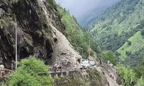 तीनों धामों के रास्ते खुले, गंगोत्री तक जाने के रास्ते खुलने में अभी तीन दिन बांकी तीनों धामों के रास्ते खुले, गंगोत्री तक जाने के रास्ते खुलने में अभी तीन दिन बांकी