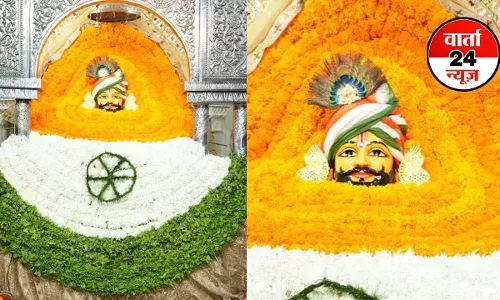 खाटूश्यामजी का दरबार तिरंगे फूलों से सजा! जन्माष्टमी की तैयारियां जोरों पर खाटूश्यामजी का दरबार तिरंगे फूलों से सजा! जन्माष्टमी की तैयारियां जोरों पर