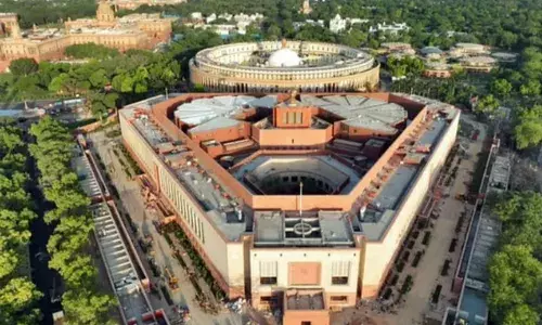 एक देश एक चुनाव पर जेपीसी बनी, पूर्व मुख्य न्यायाधीश से चर्चा के बाद आगे का फैसला होगा एक देश एक चुनाव पर जेपीसी बनी, पूर्व मुख्य न्यायाधीश से चर्चा के बाद आगे का फैसला होगा