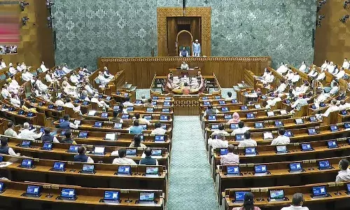 Monsoon Session: टेबल तोड़ देंगे, विधेयक को फाड़ देंगे! हंगामे के बीच लोकसभा की कार्यवाही 12 बजे तक स्थगित