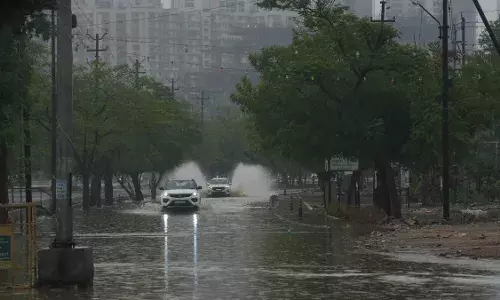 UP Weather:यूपी में बदला मौसम, बढ़ी मानसून की सक्रियता, 38 जिलों में बारिश का अलर्ट जारी UP Weather:यूपी में बदला मौसम, बढ़ी मानसून की सक्रियता, 38 जिलों में बारिश का अलर्ट जारी