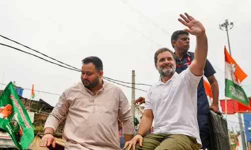 वोटर अधिकार यात्रा: आज भागलपुर में राहुल गांधी-तेजस्वी के साथ VIP प्रमुख मुकेश सहनी भी शामिल हुए, जमालपुर में लोग इस वजह से हुए नाराज वोटर अधिकार यात्रा: आज भागलपुर में राहुल गांधी-तेजस्वी के साथ VIP प्रमुख मुकेश सहनी भी शामिल हुए, जमालपुर में लोग इस वजह से हुए नाराज