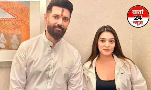 युजवेंद्र चहल की रूमर्ड गर्लफ्रेंड महवश ने इस पॉलिटिशियन के साथ फोटो शेयर कर ट्रोलर्स को दिया मुंह तोड़ जवाब युजवेंद्र चहल की रूमर्ड गर्लफ्रेंड महवश ने इस पॉलिटिशियन के साथ फोटो शेयर कर ट्रोलर्स को दिया मुंह तोड़ जवाब