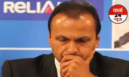 उद्योगपति अनिल अंबानी मुसीबत में घिरे! 17,000 करोड़ बैंक फ्रॉड मामले में CBI ने अंबानी से जुड़े ठिकानों पर की छापेमारी उद्योगपति अनिल अंबानी मुसीबत में घिरे! 17,000 करोड़ बैंक फ्रॉड मामले में CBI ने अंबानी से जुड़े ठिकानों पर की छापेमारी