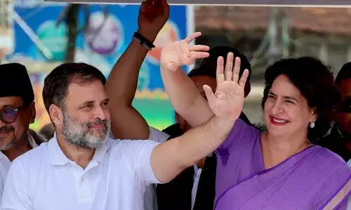 SSC अभ्यर्थियों ने रामलीला मैदान में किया आंदोलन...राहुल गांधी ने कहा- डरने का वक्त नहीं...जानें पूरा मामला SSC अभ्यर्थियों ने रामलीला मैदान में किया आंदोलन...राहुल गांधी ने कहा- डरने का वक्त नहीं...जानें पूरा मामला