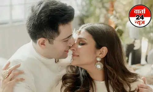 परिणीति चोपड़ा और राघव चड्ढा जल्द होने वाले हैं 1+1= 3 ! कपल ने फैंस के साथ शेयर की खुशी परिणीति चोपड़ा और राघव चड्ढा जल्द होने वाले हैं 1+1= 3 ! कपल ने फैंस के साथ शेयर की खुशी