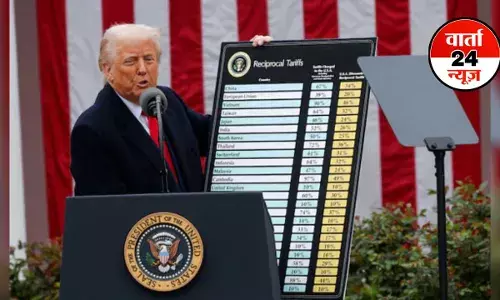 Tariff पर सॉलिड प्लान की बैठक के बीच भारतीय निर्यातक महासंघ ने सरकार से की हस्तक्षेप की मांग, संकट में टेक्सटाइल व्यवसाय Tariff पर सॉलिड प्लान की बैठक के बीच भारतीय निर्यातक महासंघ ने सरकार से की हस्तक्षेप की मांग, संकट में टेक्सटाइल व्यवसाय