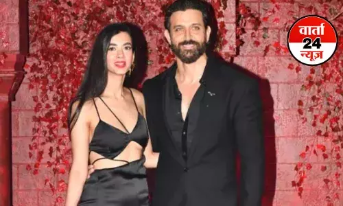 12 साल छोटी गर्लफ्रेंड सबा आजाद से ऋतिक रोशन वसूलेंगे घर का किराया,जानें ऐसी क्या नौबत आ गई 12 साल छोटी गर्लफ्रेंड सबा आजाद से ऋतिक रोशन वसूलेंगे घर का किराया,जानें ऐसी क्या नौबत आ गई