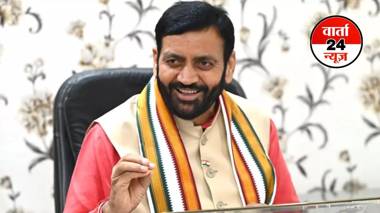 हरियाणा में महिलाओं की बल्ले-बल्ले! सीएम नायाब ने हर महीने 2100 देने का किया ऐलान, जानें क्या आप लाभार्थी की श्रेणी में आ सकती हैं? विपक्ष ने उठाया सवाल हरियाणा में महिलाओं की बल्ले-बल्ले! सीएम नायाब ने हर महीने 2100 देने का किया ऐलान, जानें क्या आप लाभार्थी की श्रेणी में आ सकती हैं? विपक्ष ने उठाया सवाल