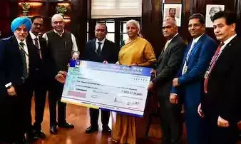 LIC ने बांटा 7,324 करोड़ रुपये का डिविडेंड! सरकार  हुई मालामाल...जानें कैसे LIC ने बांटा 7,324 करोड़ रुपये का डिविडेंड! सरकार  हुई मालामाल...जानें कैसे