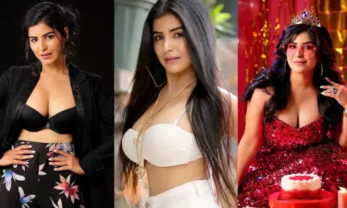 Big Bigg 19 में इस बोल्ड हसीना की होने जा रही है entry, जानें कोरोना वारियर के नाम से मशहूर अभिनेत्री कौन है Big Bigg 19 में इस बोल्ड हसीना की होने जा रही है entry, जानें कोरोना वारियर के नाम से मशहूर अभिनेत्री कौन है