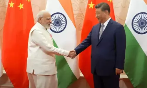 PM मोदी ने चीन के राष्ट्रपति शी जिनपिंग से की वार्ता, टैरिफ के अलावा दोनों देशों के संबंध बेहतर बनाने पर भी हुई चर्चा PM मोदी ने चीन के राष्ट्रपति शी जिनपिंग से की वार्ता, टैरिफ के अलावा दोनों देशों के संबंध बेहतर बनाने पर भी हुई चर्चा