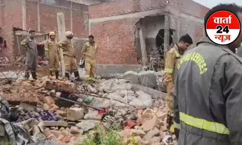 लखनऊ में अवैध पटाखा फैक्ट्री में विस्फोट, दो की मौत, कई घायल... सीएम ने प्रकट की संवेदना लखनऊ में अवैध पटाखा फैक्ट्री में विस्फोट, दो की मौत, कई घायल... सीएम ने प्रकट की संवेदना