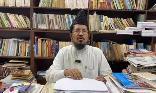 आल इंडिया मुस्लिम जमात के अध्यक्ष मौलाना शहाबुद्दीन रजवी ने कहा-जुलूस-ए मोहम्मदी में नाच-गाना हराम, इस्लाम में डांस करना शैतानी कार्य... आल इंडिया मुस्लिम जमात के अध्यक्ष मौलाना शहाबुद्दीन रजवी ने कहा-जुलूस-ए मोहम्मदी में नाच-गाना हराम, इस्लाम में डांस करना शैतानी कार्य...