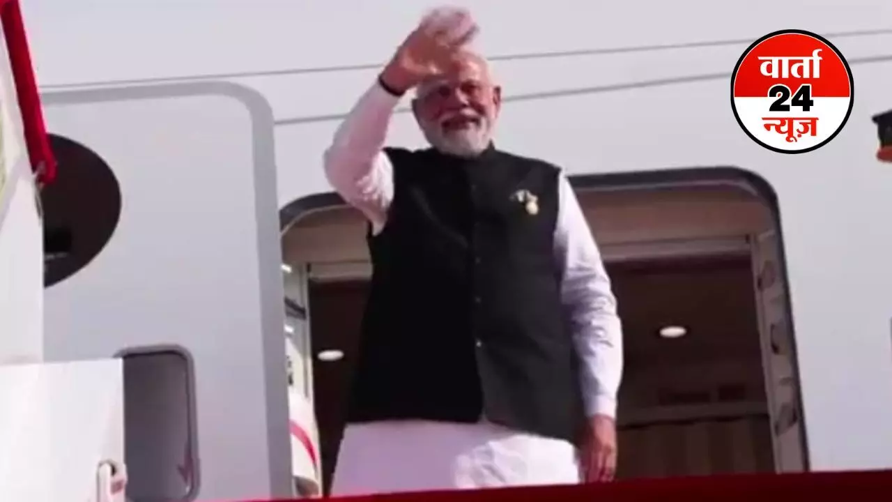 SCO Summit के बाद पीएम मोदी भारत के लिए हुए रवाना, पुतिन के साथ इन मुद्दों पर 40 मिनट तक हुई बातचीत SCO Summit के बाद पीएम मोदी भारत के लिए हुए रवाना, पुतिन के साथ इन मुद्दों पर 40 मिनट तक हुई बातचीत