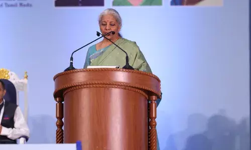 जीएसटी काउंसिल बैठक: अब सिर्फ 5% और 18% स्लैब, जूते-चप्पल और कपड़े होंगे सस्ते