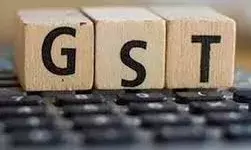 GST: सरकार ने किसानों और छोटे व्यापारियों का भी खास ख्याल रखा,रोजमर्रा का सामान सस्ता होने से आम जनता खुश, ये चीजें हुईं टैक्स फ्री GST: सरकार ने किसानों और छोटे व्यापारियों का भी खास ख्याल रखा,रोजमर्रा का सामान सस्ता होने से आम जनता खुश, ये चीजें हुईं टैक्स फ्री