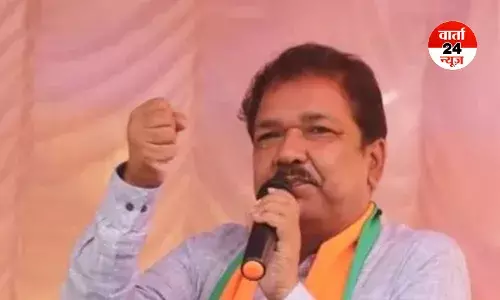 Bihar: बीजेपी के अध्यक्ष दिलीप जायसवाल ने बीड़ी और बिहार की तुलना पर उठाए सवाल...जानें पूरा मामला Bihar: बीजेपी के अध्यक्ष दिलीप जायसवाल ने बीड़ी और बिहार की तुलना पर उठाए सवाल...जानें पूरा मामला