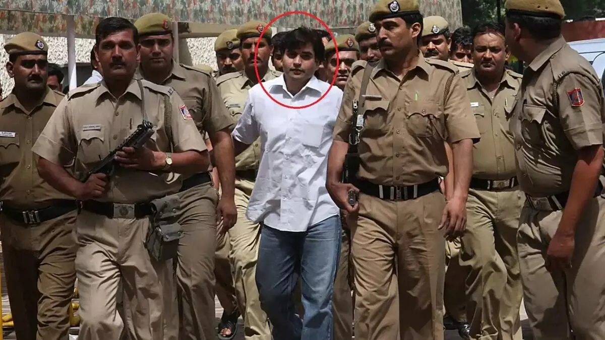नीतीश कटारा हत्याकांड- जेल में 23 साल चक्की पीसने के बाद विकास यादव ने हर्षिका यादव से रचाई शादी... नीतीश कटारा हत्याकांड- जेल में 23 साल चक्की पीसने के बाद विकास यादव ने हर्षिका यादव से रचाई शादी...