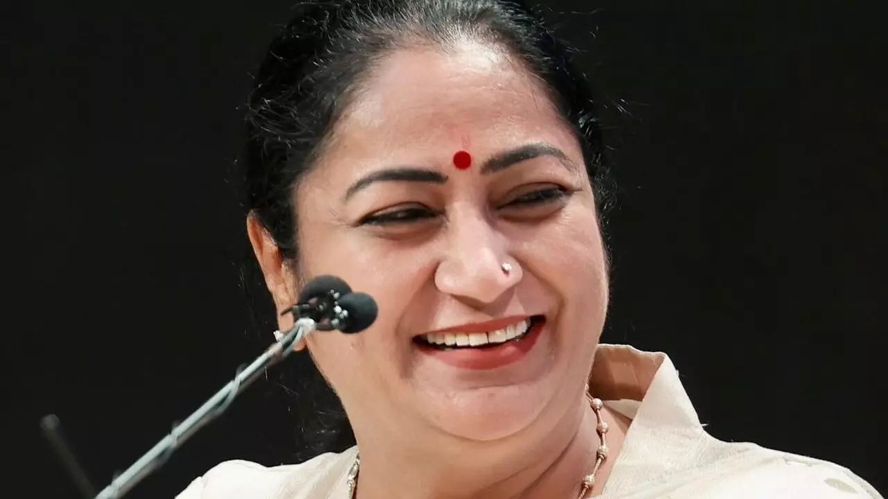 दिल्ली सरकार ने किया बड़ा ऐलान: रामलीला और दुर्गा पूजा समितियों को मुफ्त बिजली और सिंगल-विंडो NOC दिल्ली सरकार ने किया बड़ा ऐलान: रामलीला और दुर्गा पूजा समितियों को मुफ्त बिजली और सिंगल-विंडो NOC