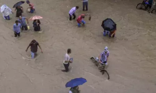 Flood: पहाड़ी इलाकों से लेकर मैदानों तक बारिश और बाढ़ से भारी तबाही! प्रधानमंत्री कर सकते हैं पंजाब का दौरा Flood: पहाड़ी इलाकों से लेकर मैदानों तक बारिश और बाढ़ से भारी तबाही! प्रधानमंत्री कर सकते हैं पंजाब का दौरा