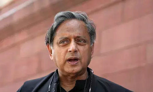 50 फीसदी टैरिफ या अपमान को नहीं भूल सकते..., ट्रंप के बदले रूख पर शशि थरूर ने कसा तंज, दे डाली बड़ी सलाह 50 फीसदी टैरिफ या अपमान को नहीं भूल सकते..., ट्रंप के बदले रूख पर शशि थरूर ने कसा तंज, दे डाली बड़ी सलाह